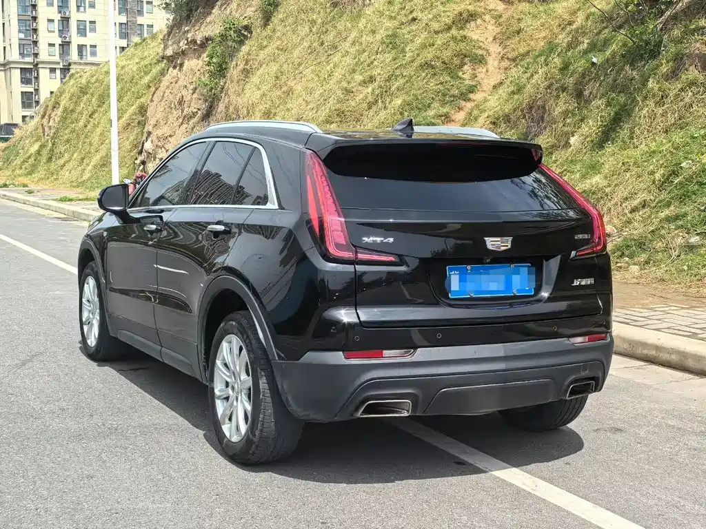 Cadillac XT4 2020 — фото 9