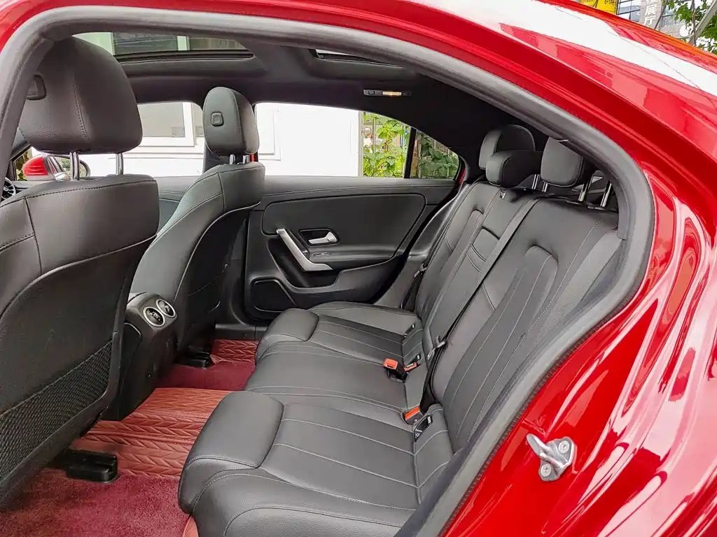 Mercedes-Benz A-Class 2023 — фото 8