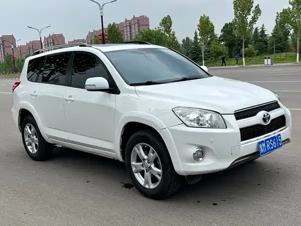 Toyota RAV4 2013