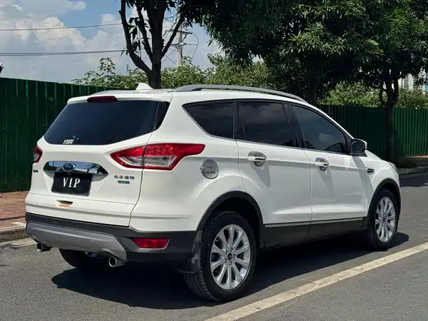 Ford Kuga 2013
