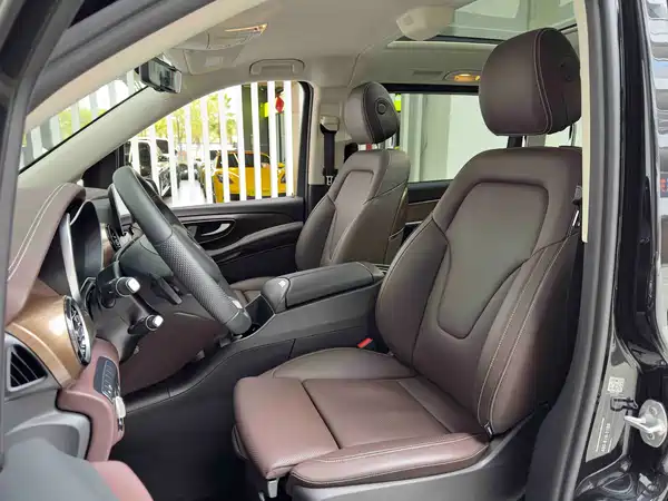 Mercedes-Benz V-Class 2024