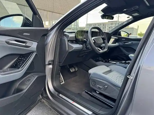 Audi Q6L E-Tron 2025
