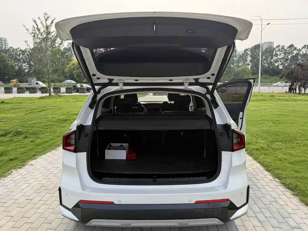 BMW X1 2023 — фото 11