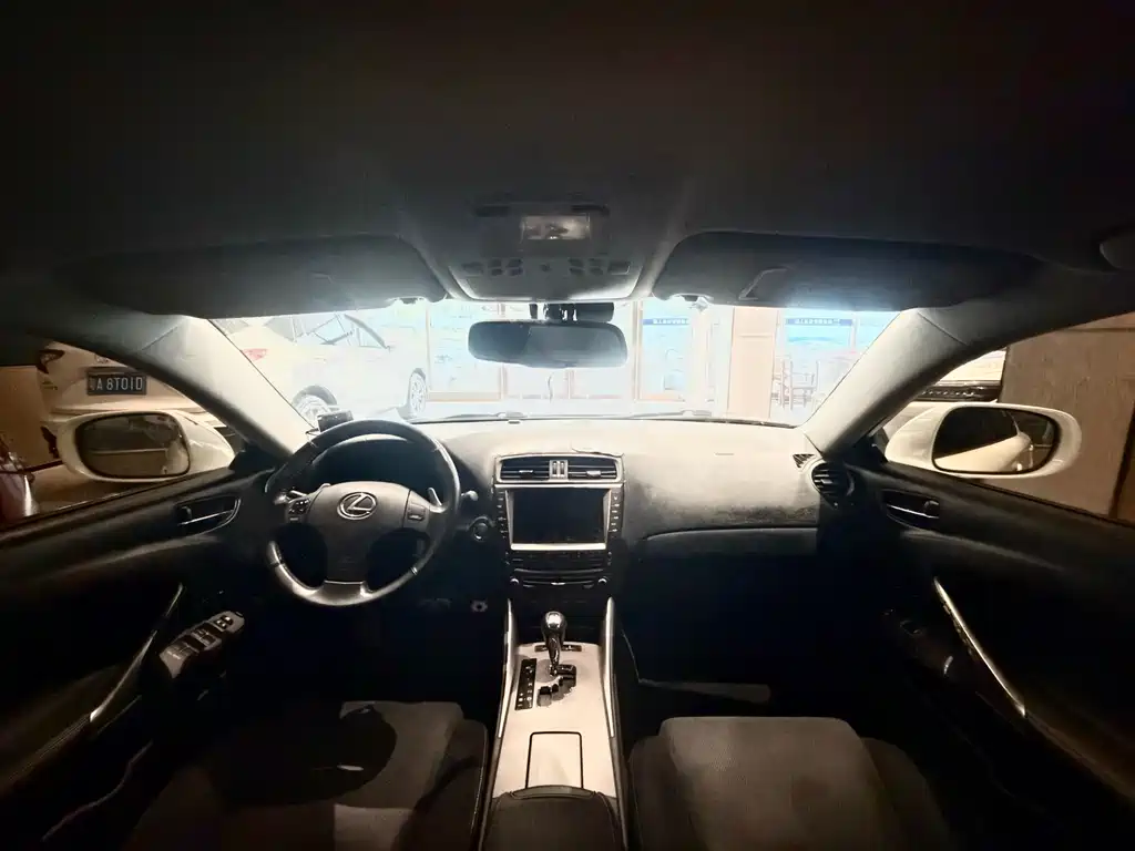 Lexus IS 2009