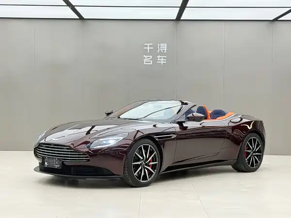 Aston Martin DB11 2019