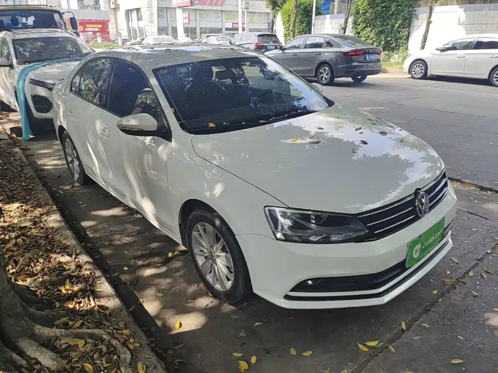Volkswagen Sagitar 2019
