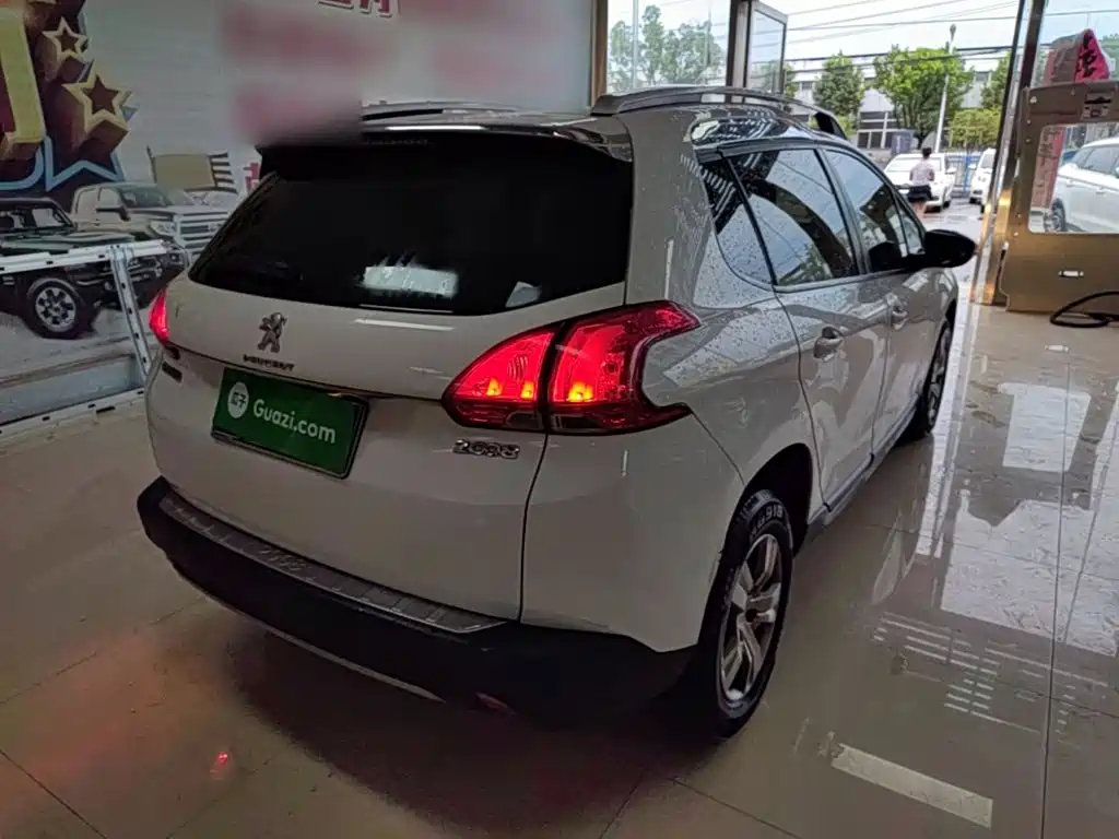 Peugeot 2008 2015