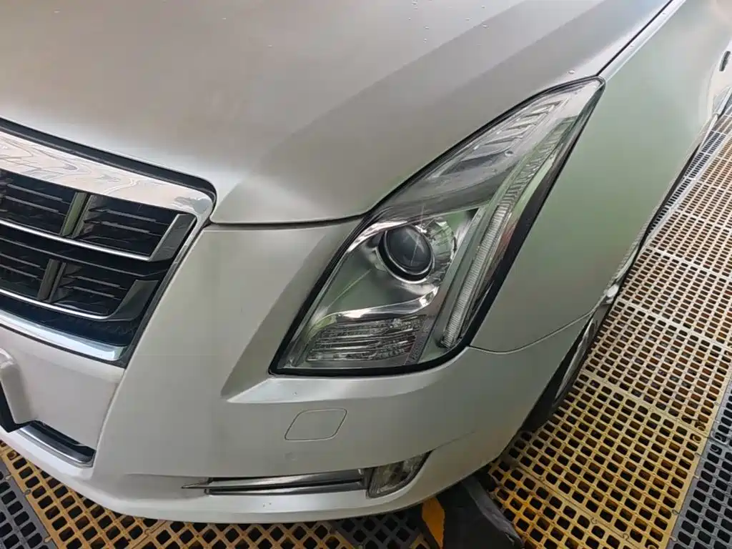 Cadillac XTS 2017 — фото 24
