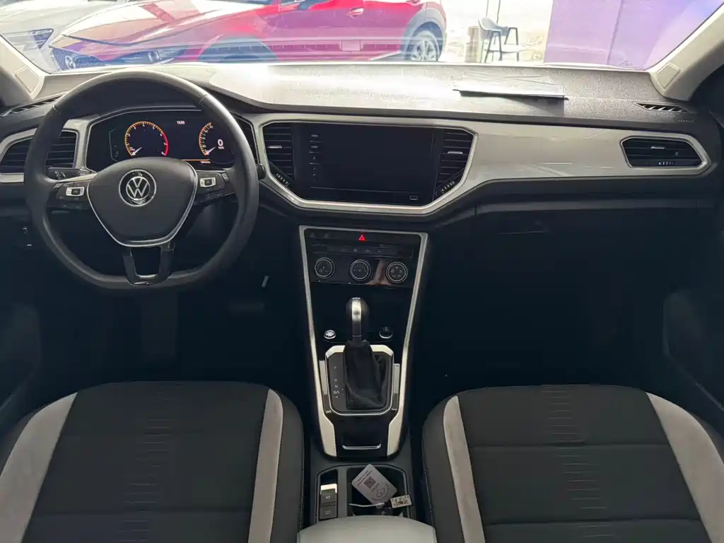 Volkswagen T-Roc 2022 — фото 15