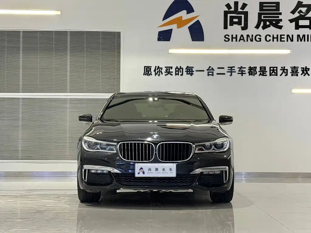 BMW 7 Series 2018 — фото 2