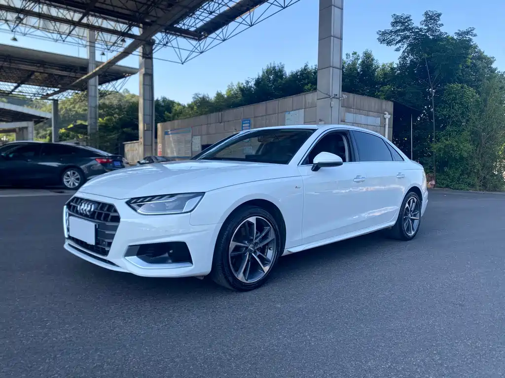 Audi A4L 2021