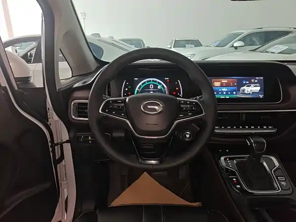 GAC Trumpchi M6 2022