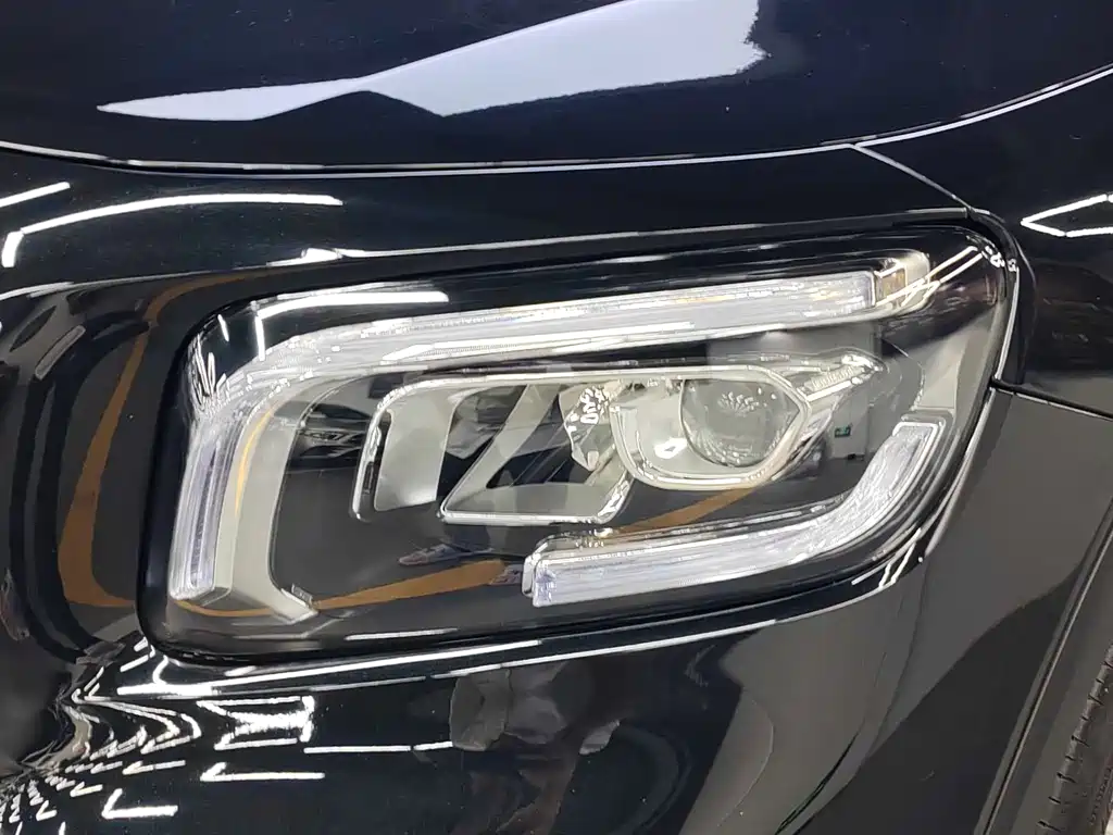 Mercedes-Benz GLB 2023 — фото 16