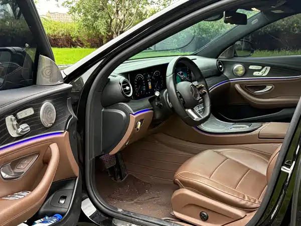 Mercedes-Benz E-Class 2021