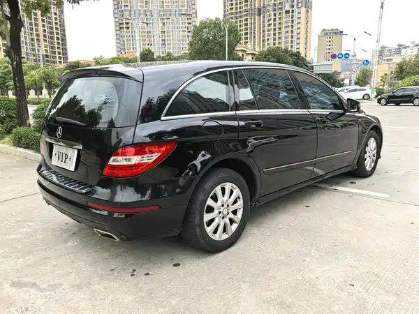 Mercedes-Benz R-Class 2011