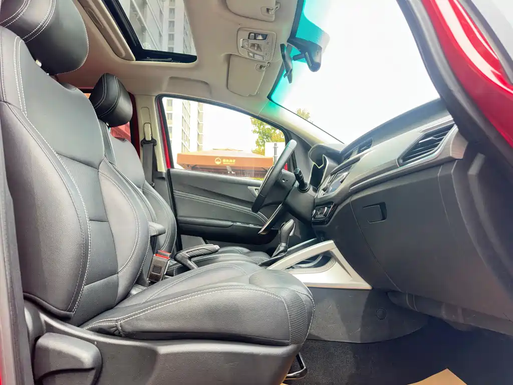 Geely Vision X3 2018 — фото 10
