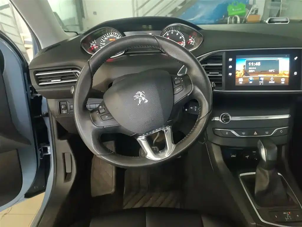Peugeot 308S 2015 — фото 11