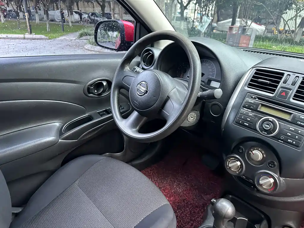 Nissan Sunny 2012 — фото 17