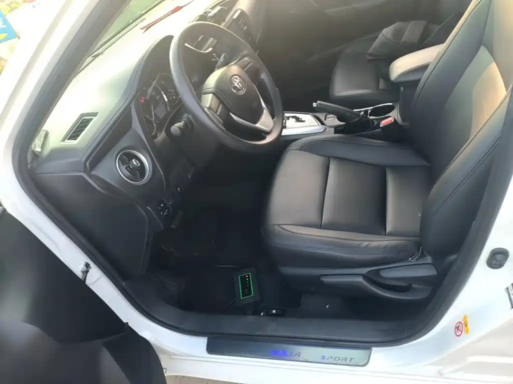 Toyota Corolla 2017 — фото 15