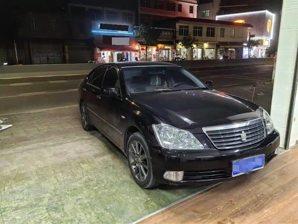 Toyota Crown 2009