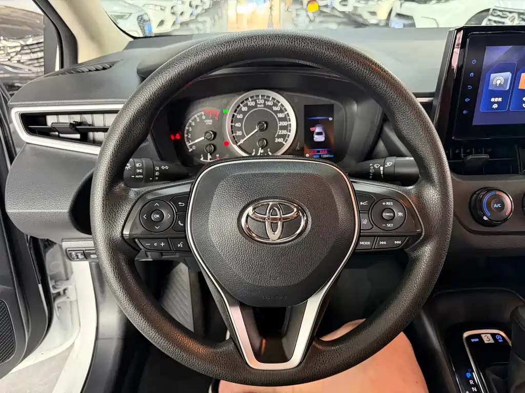 Toyota Corolla 2022 — фото 13