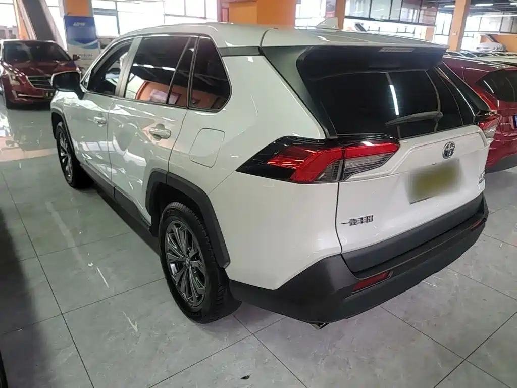 Toyota RAV4 2024