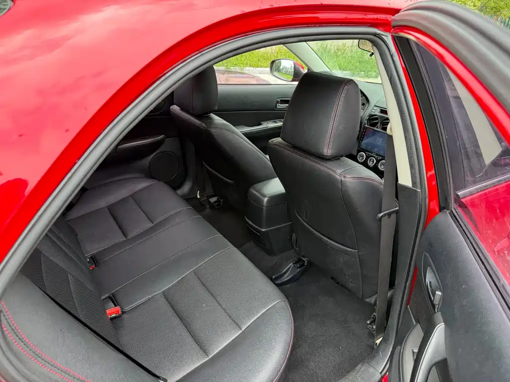 Mazda 6 2015 — фото 10