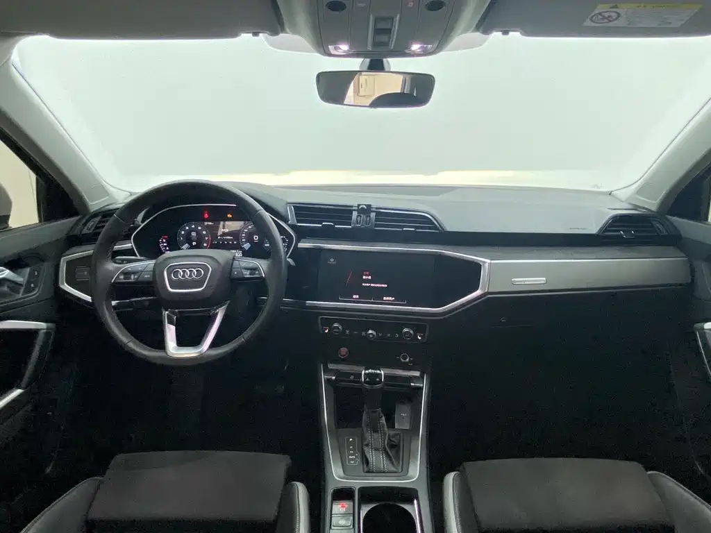 Audi Q3 2022 — фото 10