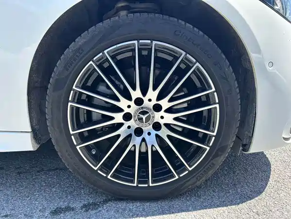 Mercedes-Benz C-Class 2025