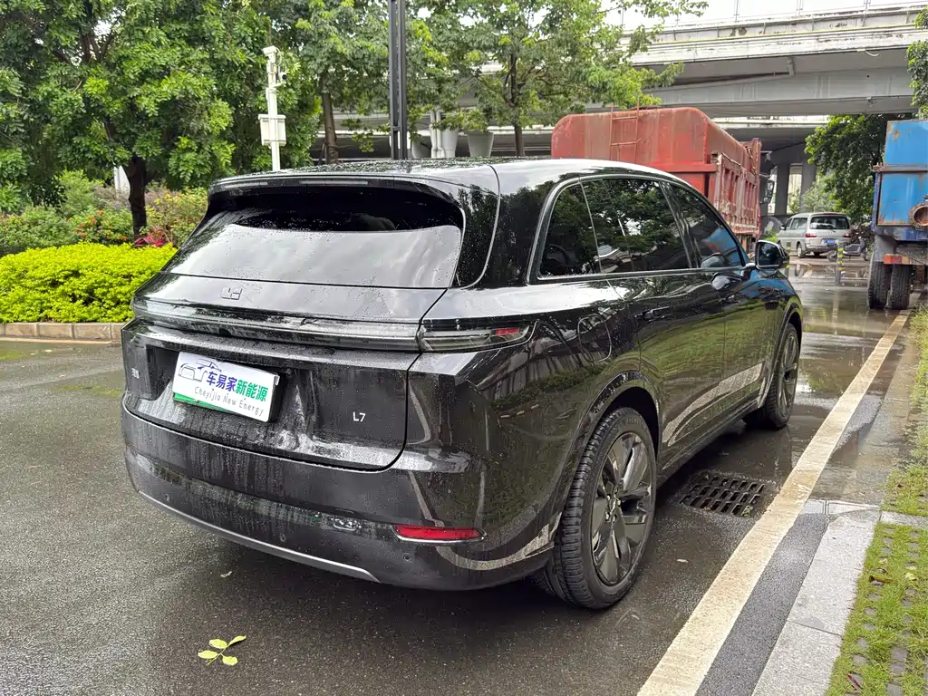 Li Auto Li L7 2024