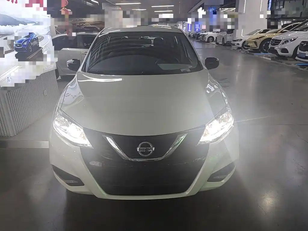 Nissan Tiida 2022