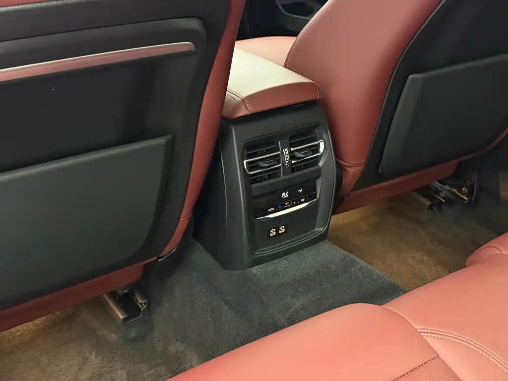 BMW 3 Series 2022 — фото 17