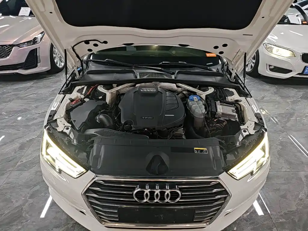 Audi A4L 2018 — фото 20