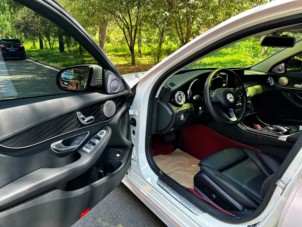 Mercedes-Benz C-Class 2017