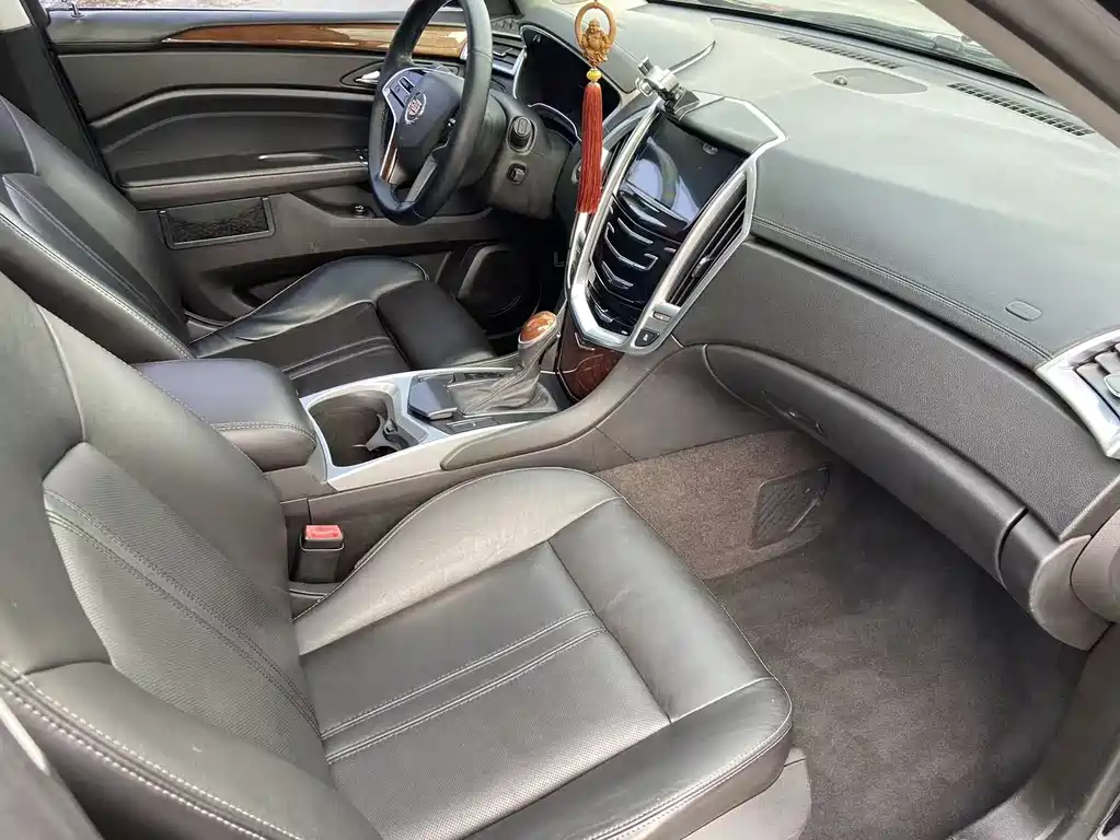 Cadillac SRX 2013 — фото 13