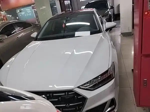 Audi A7L 2025