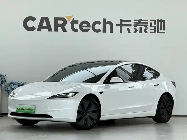 Tesla Model 3 2024