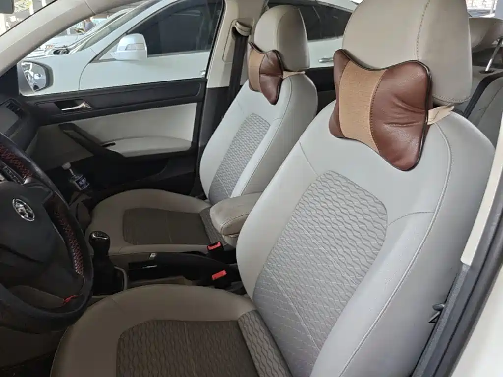 Skoda Rapid 2016 — фото 15