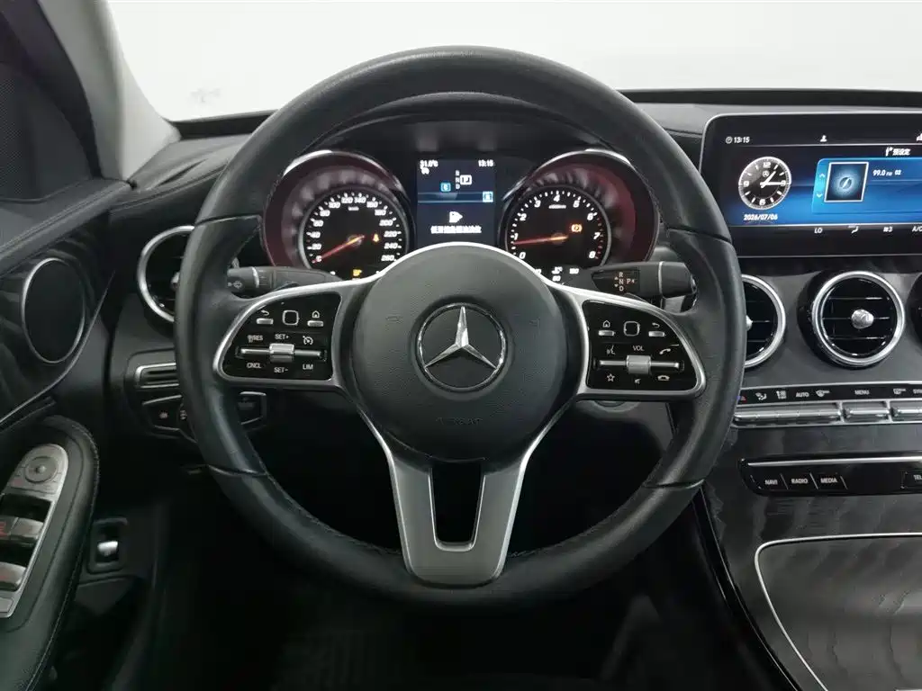 Mercedes-Benz C-Class 2019 — фото 11