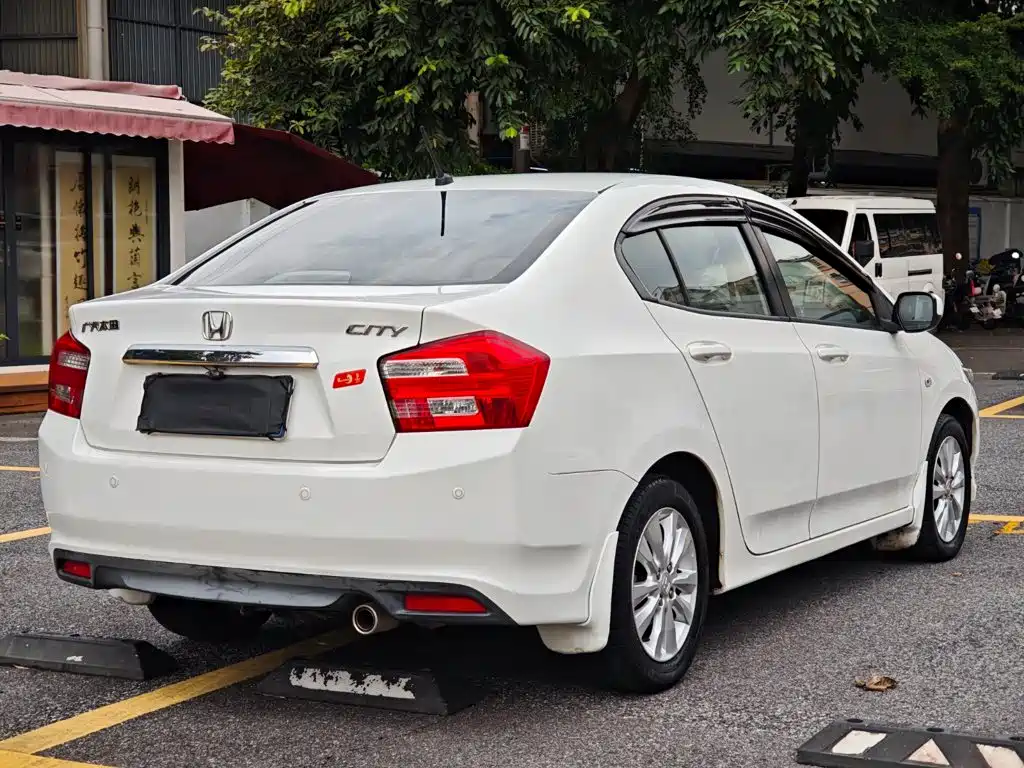 Honda City Classic 2014 — фото 5