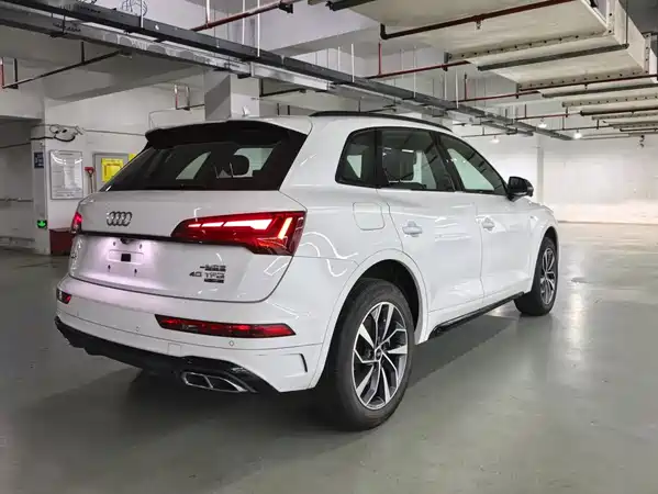 Audi Q5L 2024