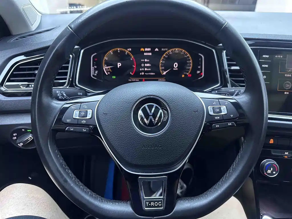 Volkswagen T-Roc 2022 — фото 12