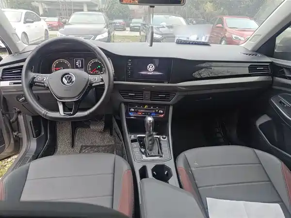 Volkswagen Bora 2021