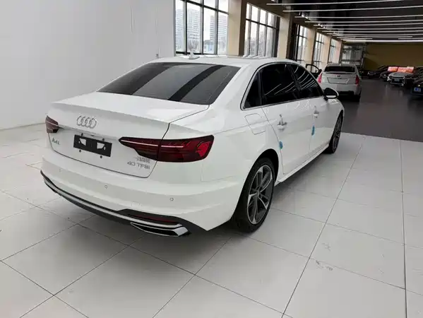 Audi A4L 2020