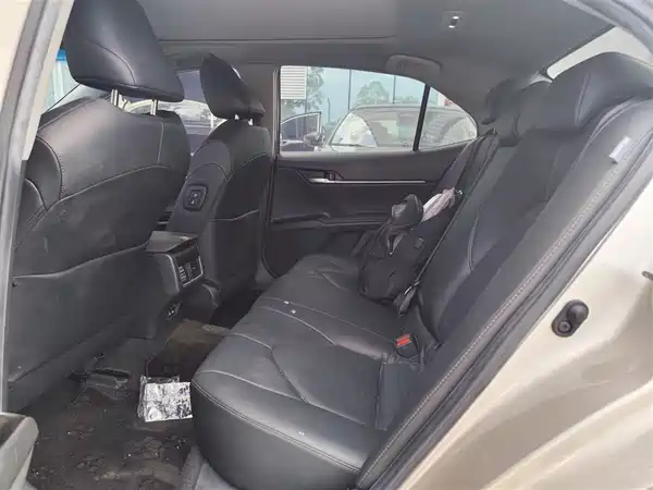 Toyota Camry 2021
