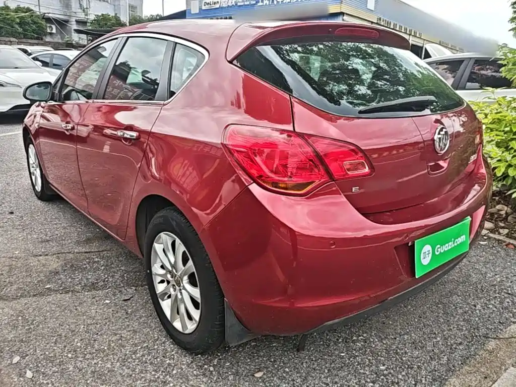 Buick Excelle 2014