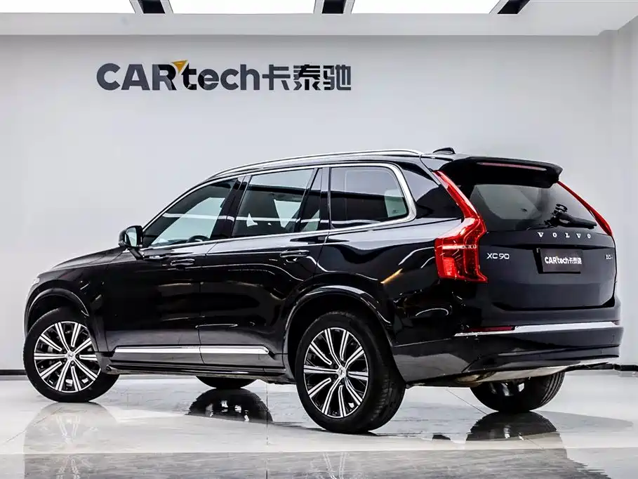 Volvo XC90 2024 — фото 4