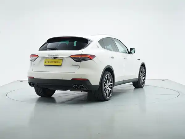 Maserati Levante 2021