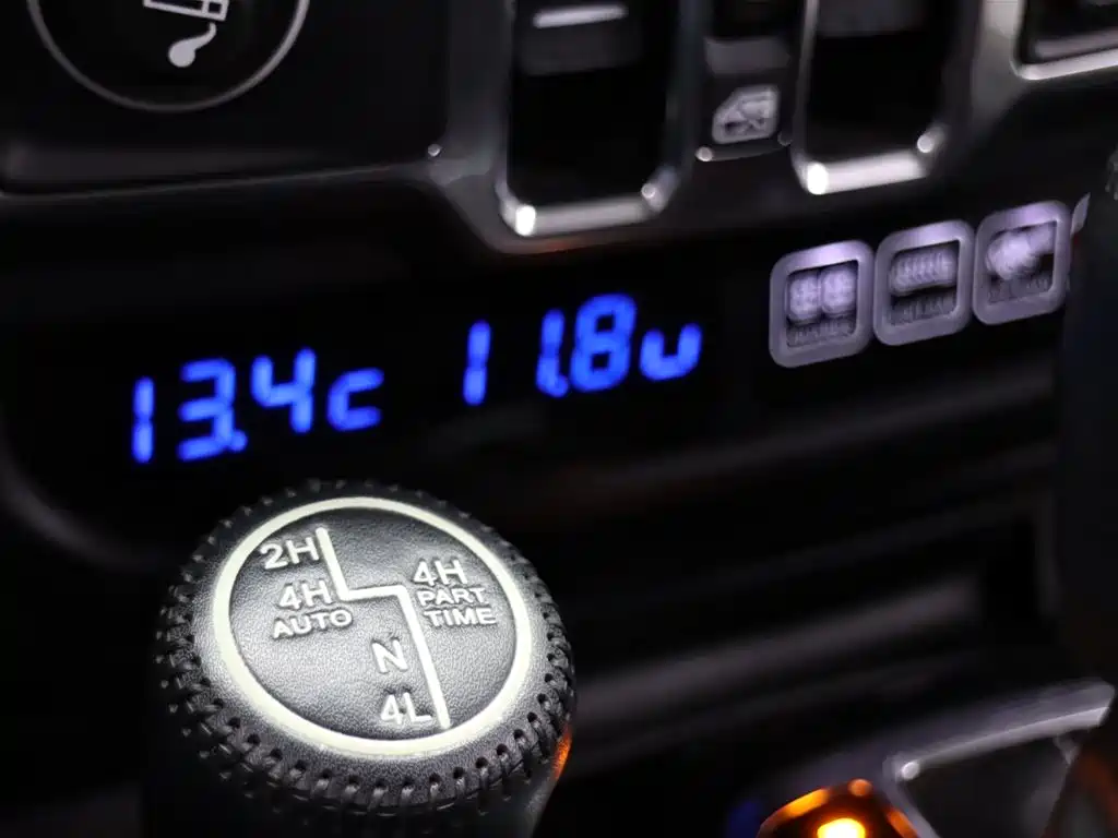 Jeep Wrangler 2020 — фото 14