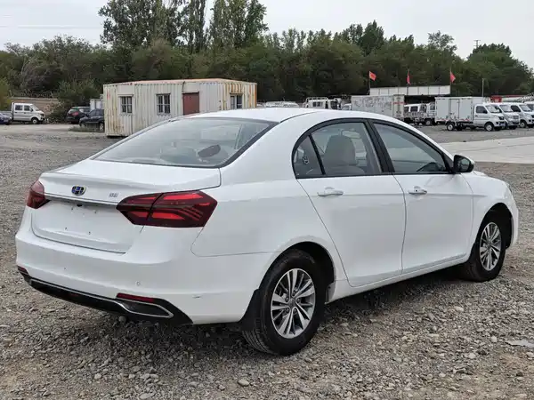 Geely Emgrand 2019